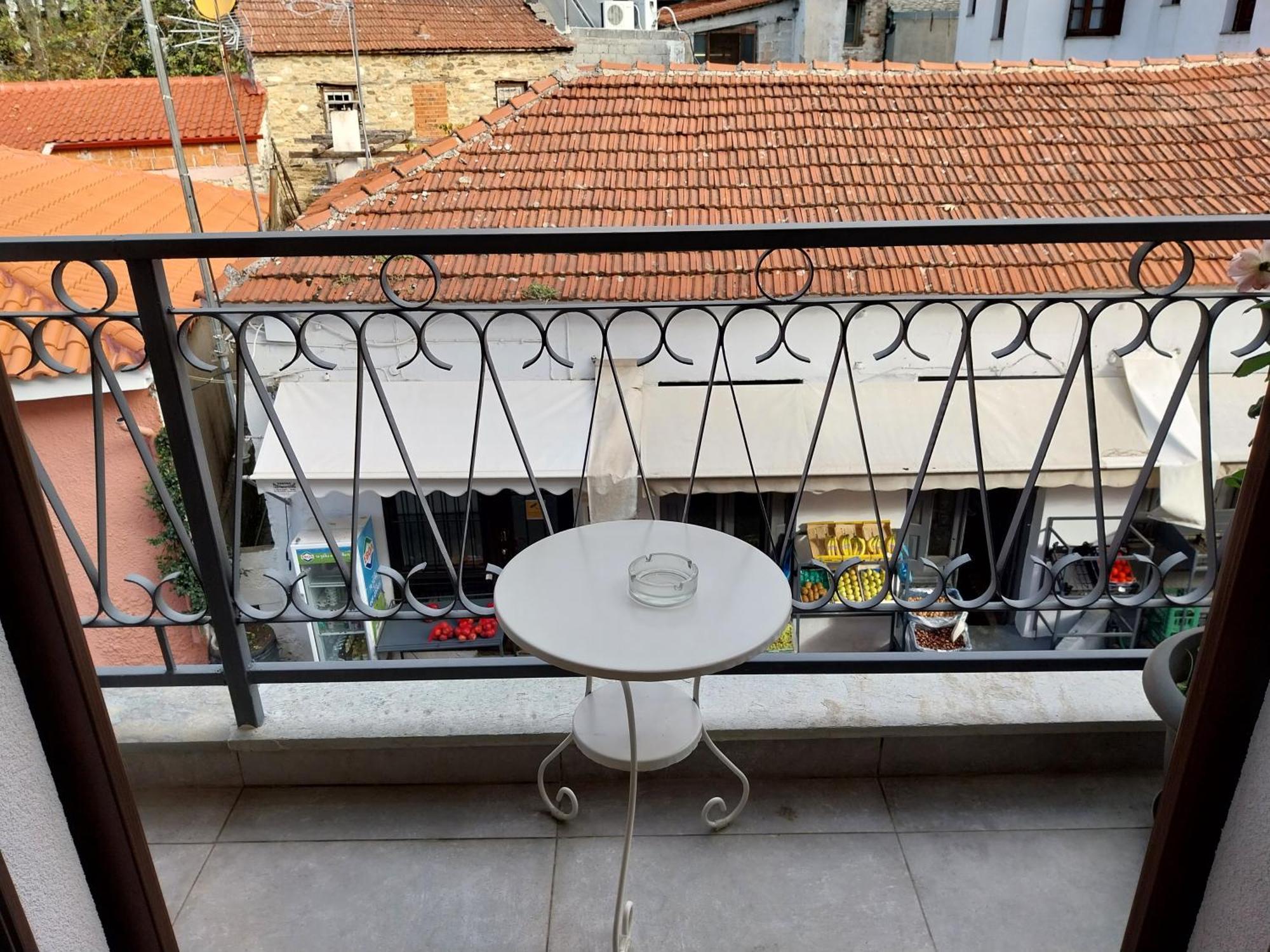 Marousos Central Guesthouse Portaria  Exterior photo