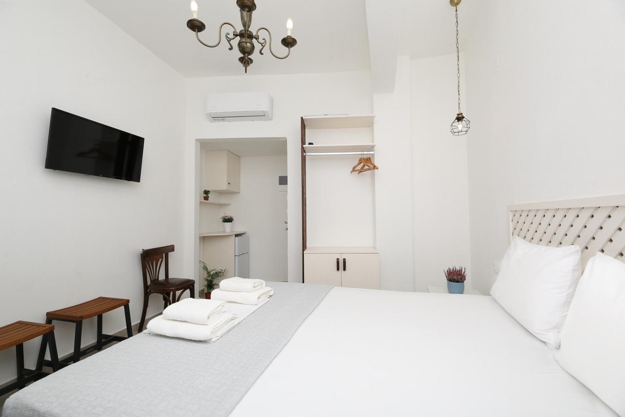 Marousos Central Guesthouse Portaria  Exterior photo